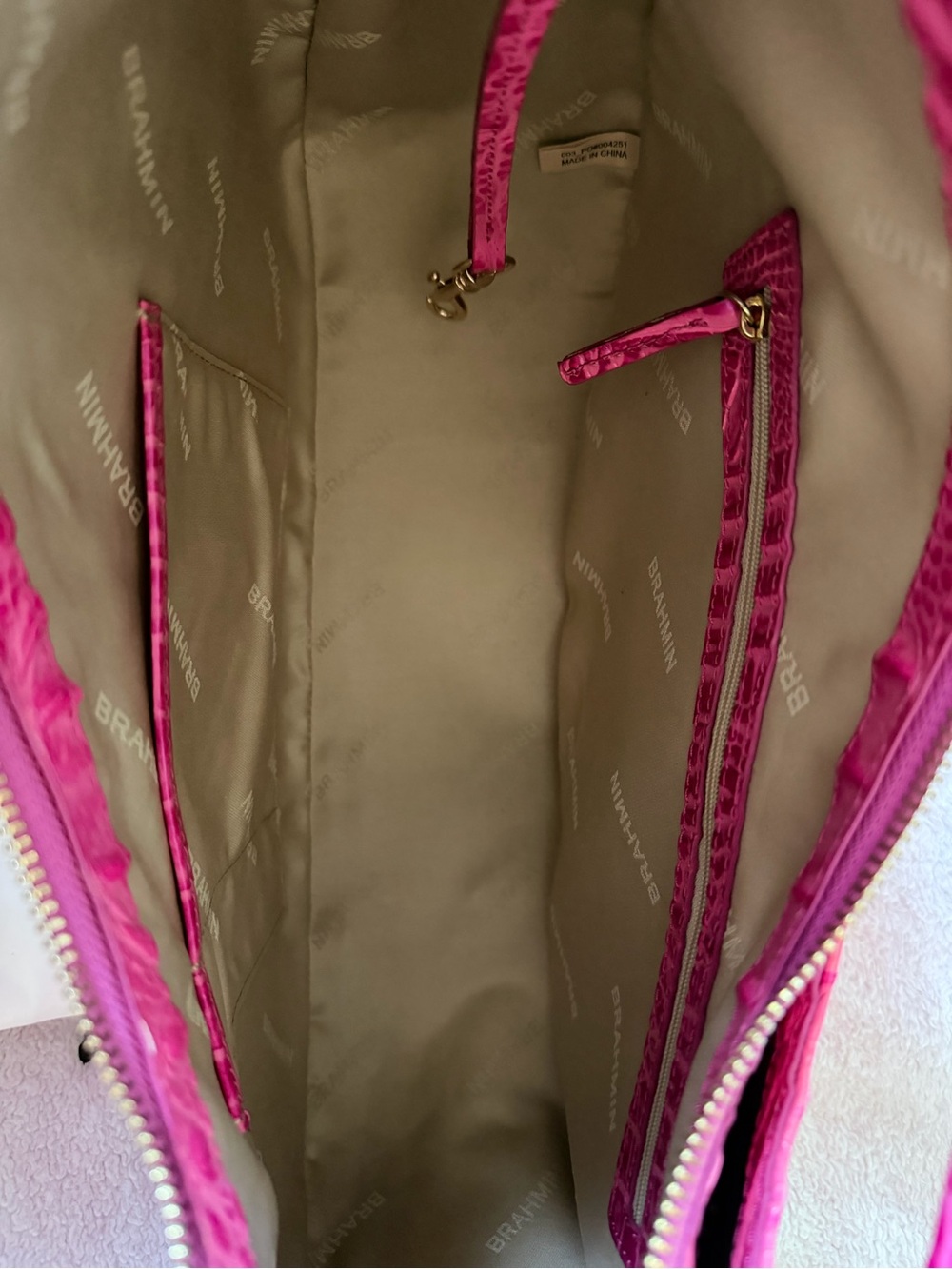 EUC Brahmin Bekka and Corrie wallet in Hibiscus Ombré - Picture 6 of 7
